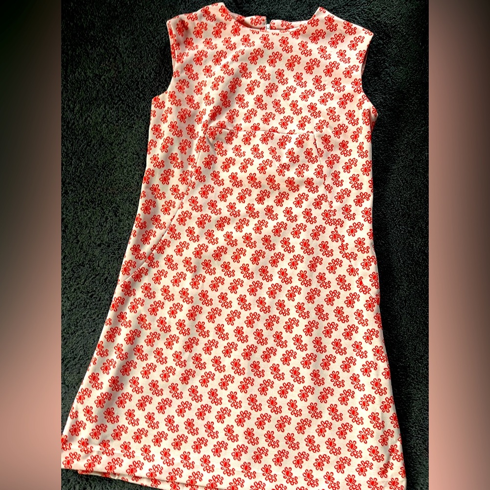 Red and white retro dress